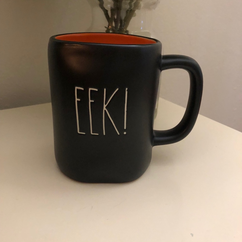 Rae Dunn EEK! Halloween mug